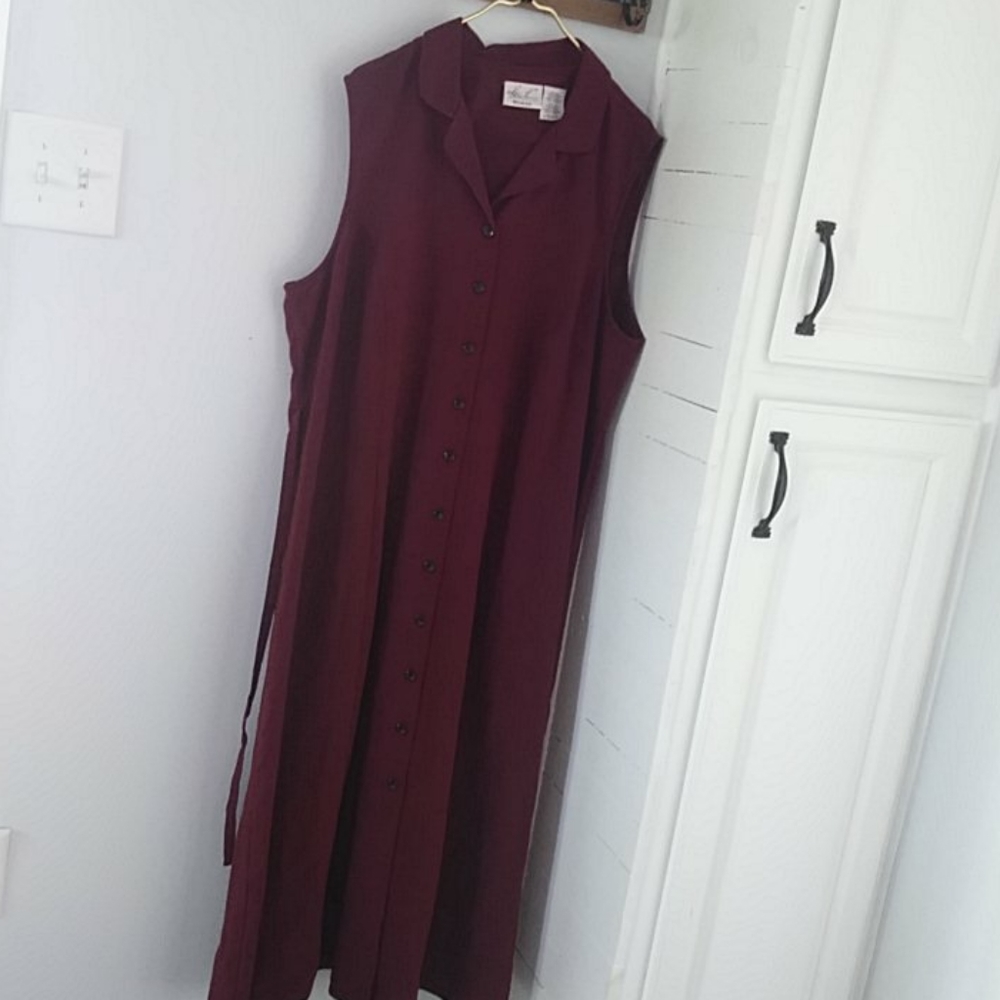 Burgundy sleeveless pattern sun summer dress